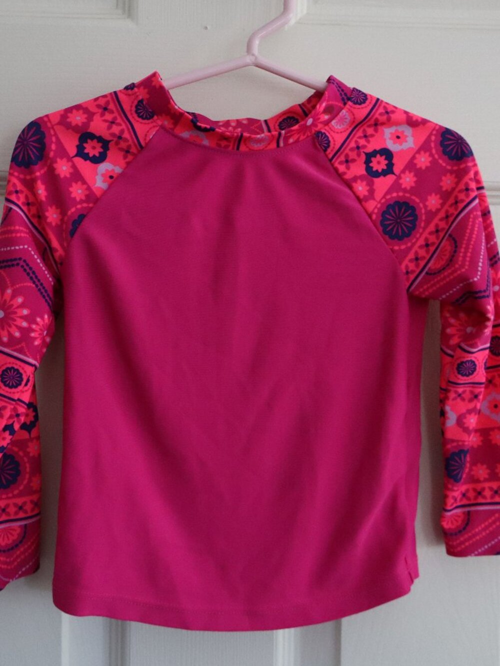 Bright pink/purple Rash guard swim top 2T Circo